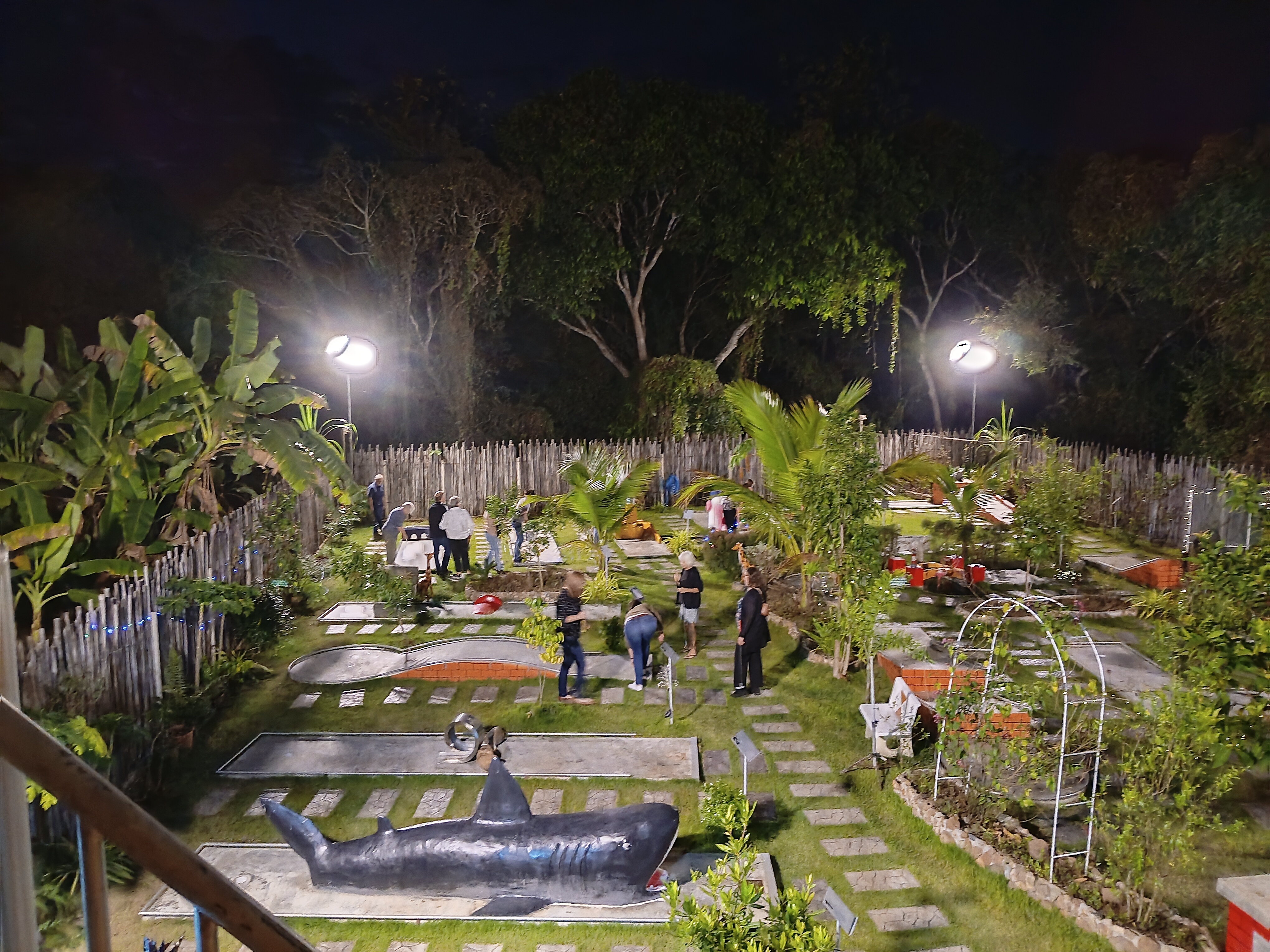 Things to Do in Chiang Mai at Night – Minigolf in Hangdong & German Restaurant